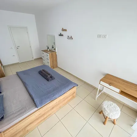 Sunset Paradise دراس